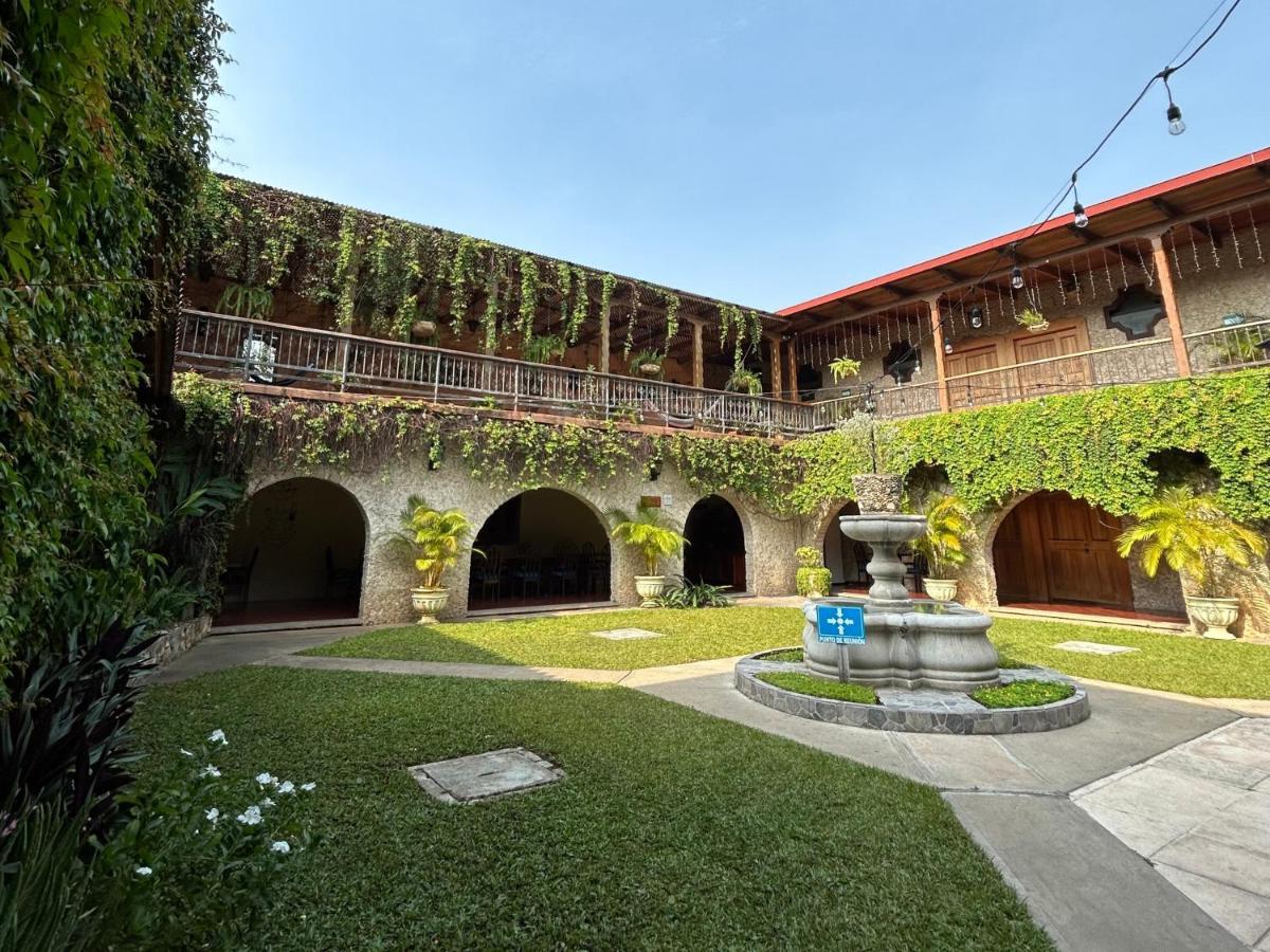 Hotel Del Patio Flores Exterior photo