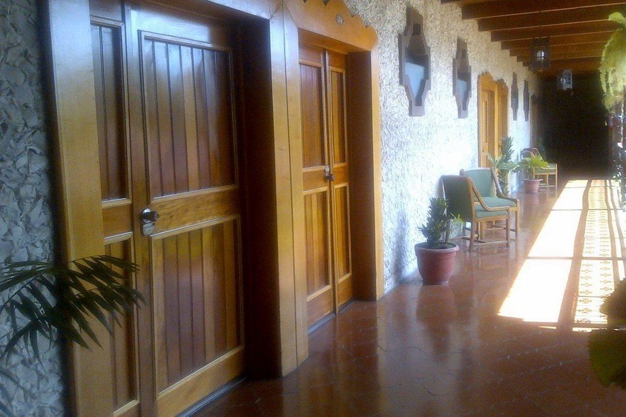 Hotel Del Patio Flores Exterior photo