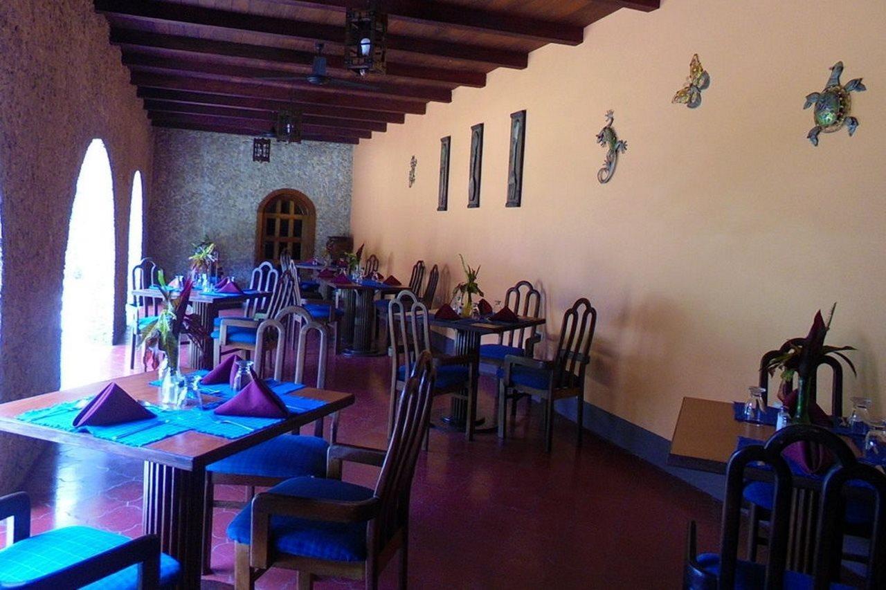 Hotel Del Patio Flores Exterior photo